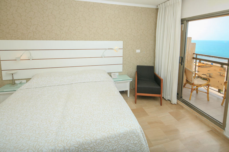 Residence Beach Hotel Νετάνια Εξωτερικό φωτογραφία